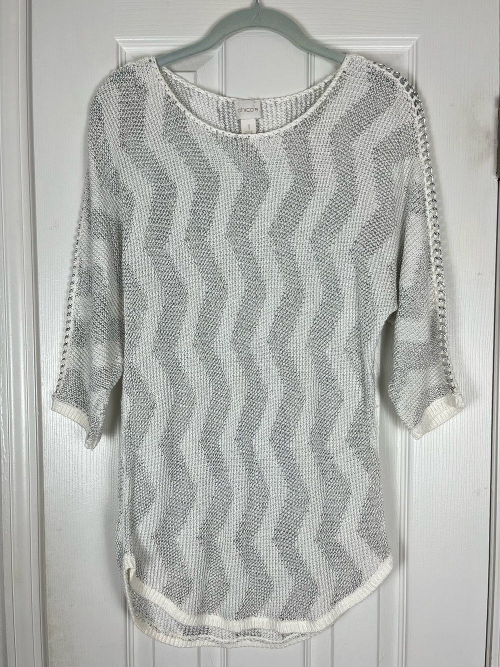 Chico’s White Silver Metallic Chevron Knit Tunic Sweater Metal Chain Trim